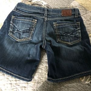BKE woman jean shorts size 26